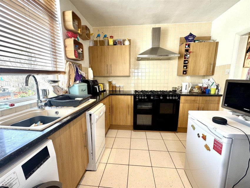 Images for Castleton Avenue, Barnehurst