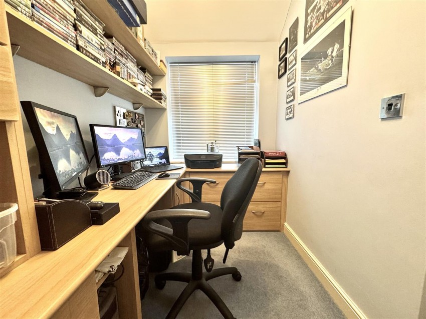 Images for Berkeley Avenue, Bexleyheath