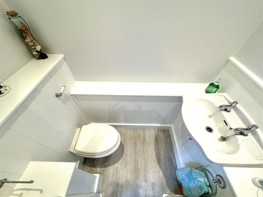 Images for Oakhurst Avenue, Bexleyheath