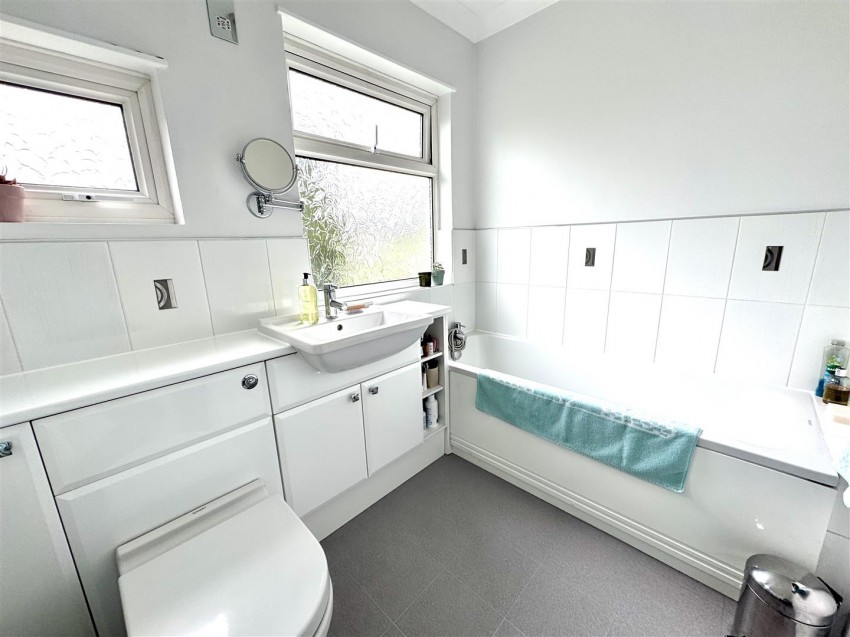 Images for Oakhurst Avenue, Bexleyheath