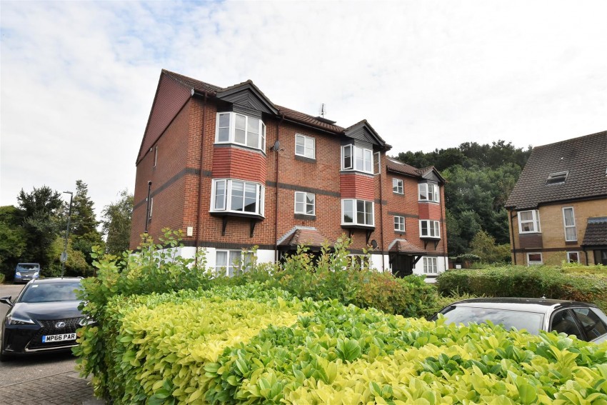 Images for Heatherbank Close, Crayford, nr Dartford