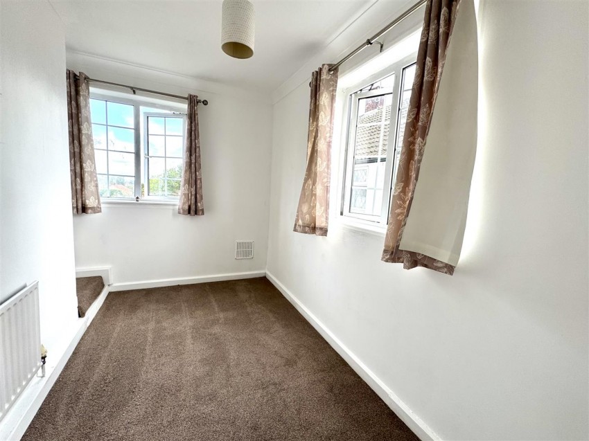 Images for Three Corners, Barnehurst