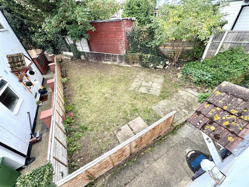 Images for Three Corners, Barnehurst