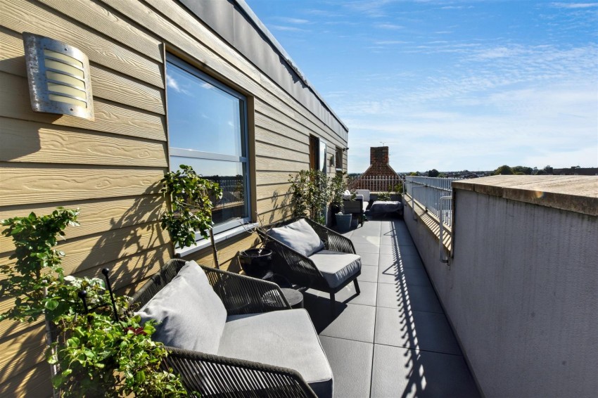 Images for Upper Wickham Lane, Welling