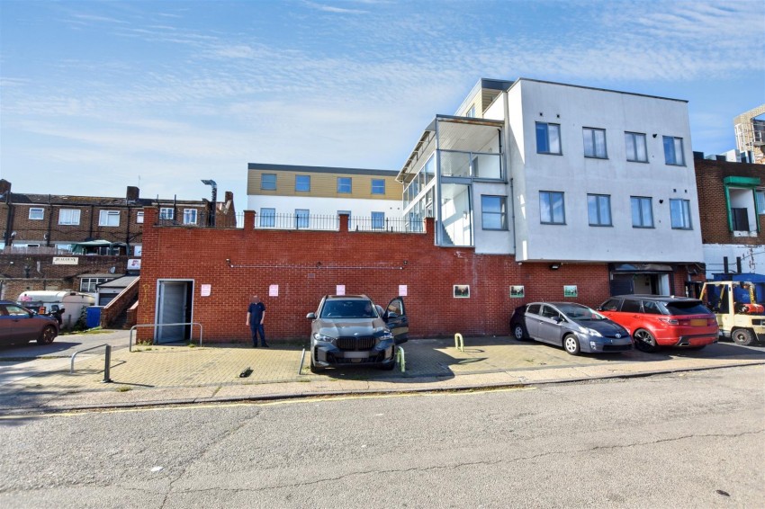 Images for Upper Wickham Lane, Welling