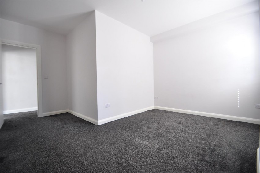 Images for 136 High Street, Beckenham