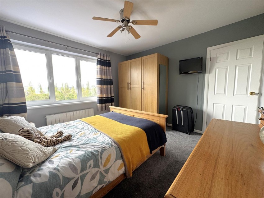 Images for Broom Mead, Bexleyheath