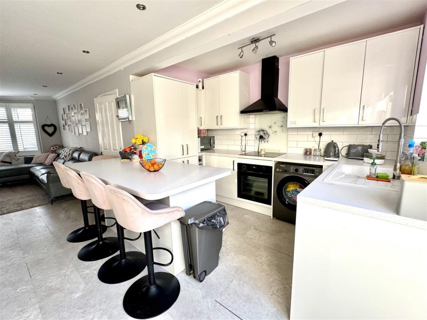 Images for Collindale Avenue, Erith