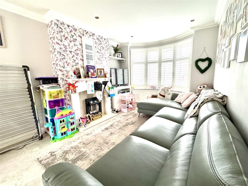 Images for Collindale Avenue, Erith