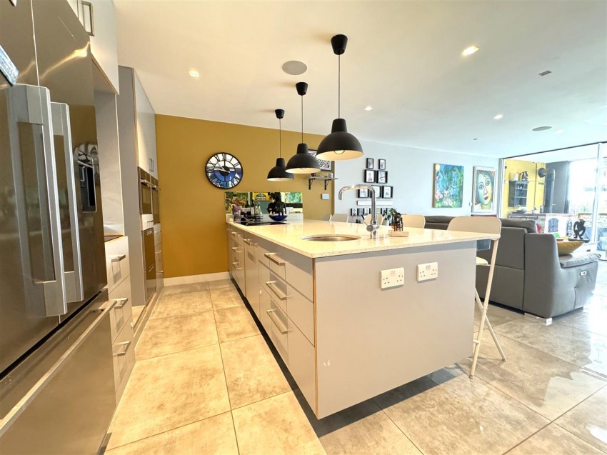 Images for Broom Mead, Bexleyheath