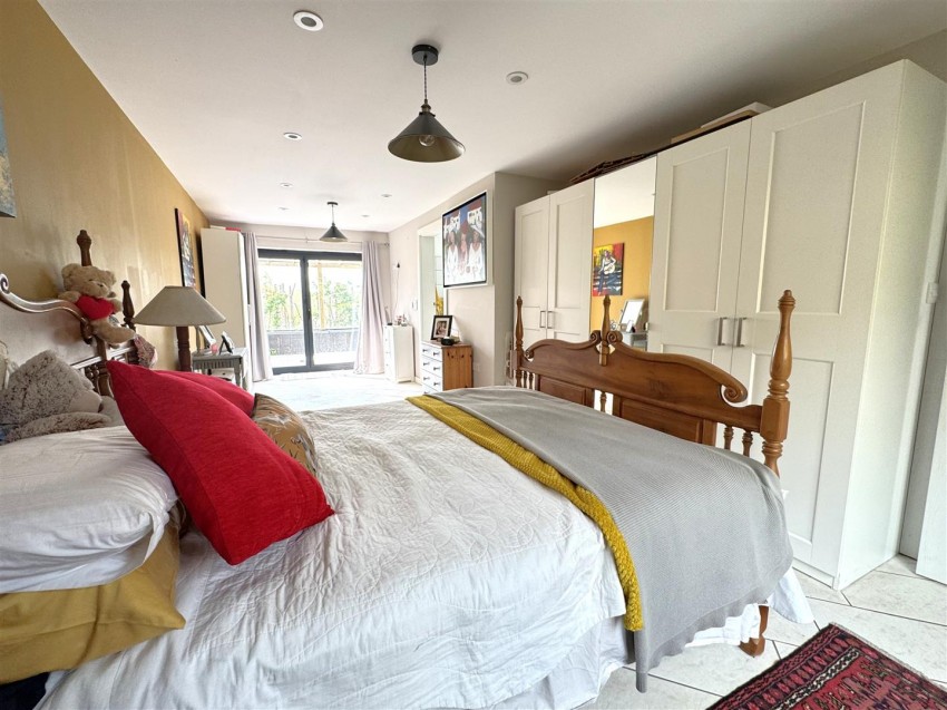 Images for Broom Mead, Bexleyheath