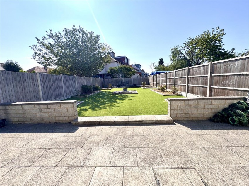 Images for Hythe Avenue, Bexleyheath