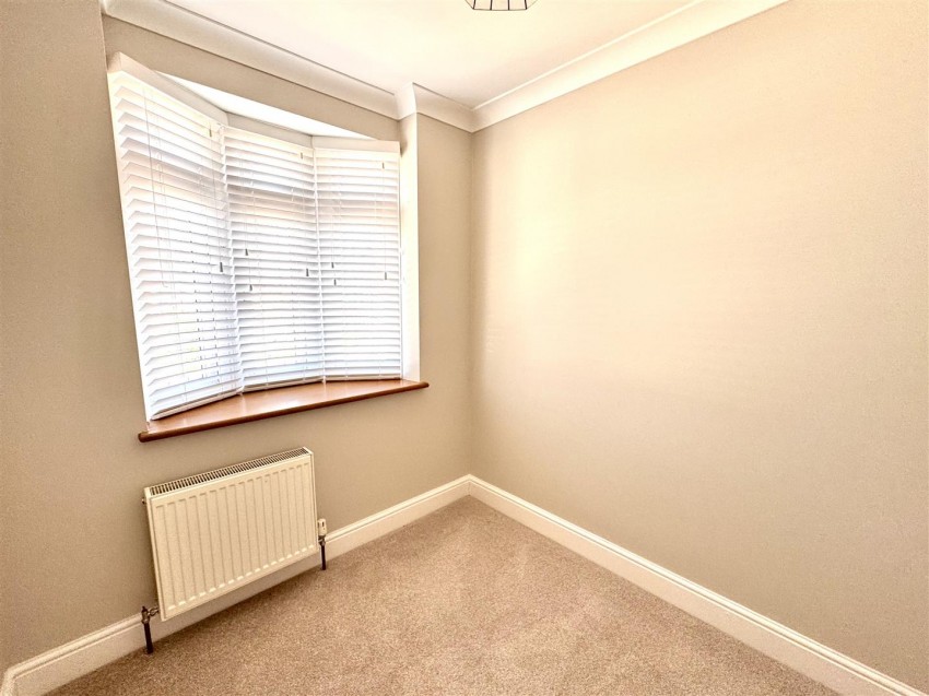 Images for Hythe Avenue, Bexleyheath