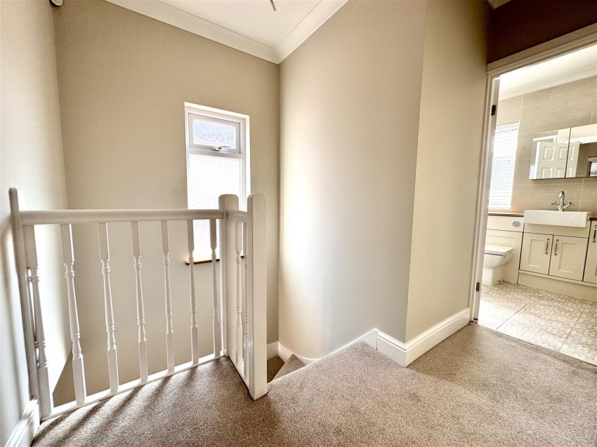 Images for Hythe Avenue, Bexleyheath