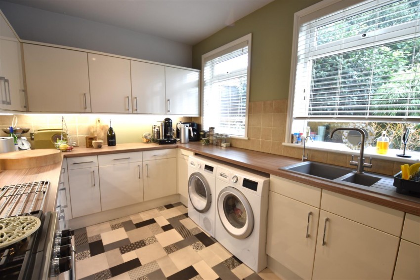 Images for Midfield Avenue, Barnehurst