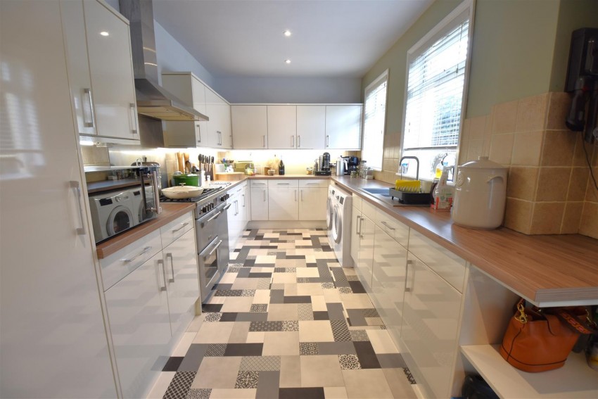 Images for Midfield Avenue, Barnehurst